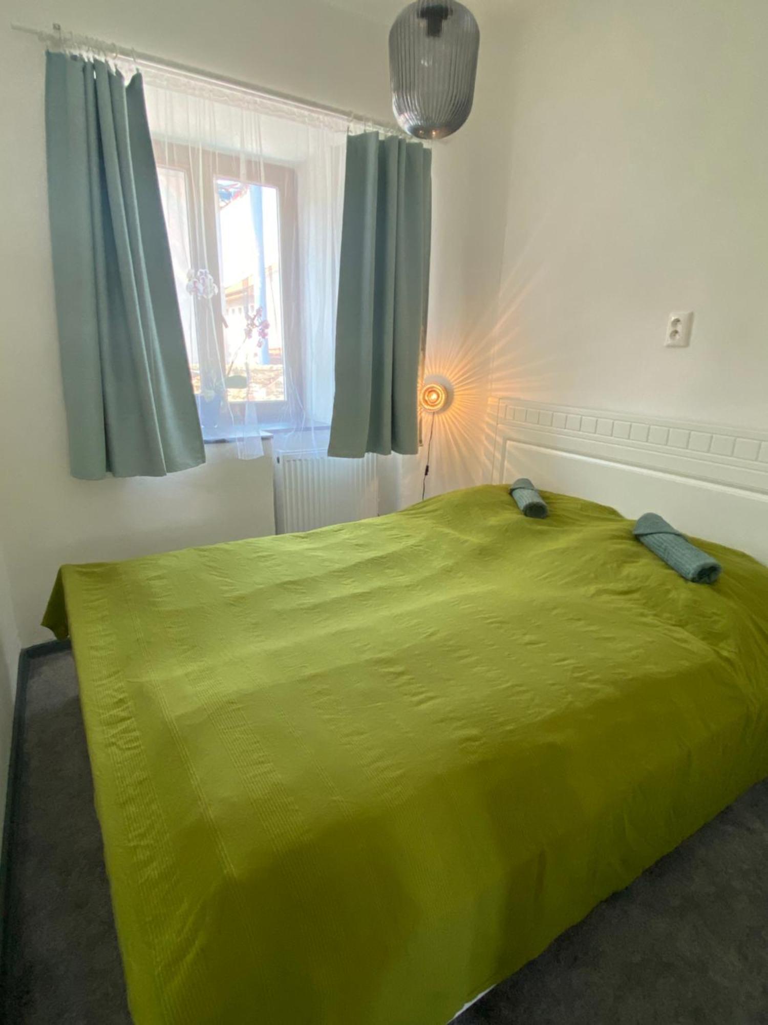 Apartment By The City Wall Kosice Ngoại thất bức ảnh